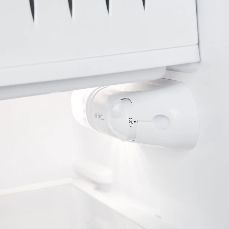 G.E. 5.6 Cu.ft. Compressor Compact Refrigerator, Black 6 G.E. 5.6 Cu.ft. Compressor Compact Refrigerator, Black - Image 4